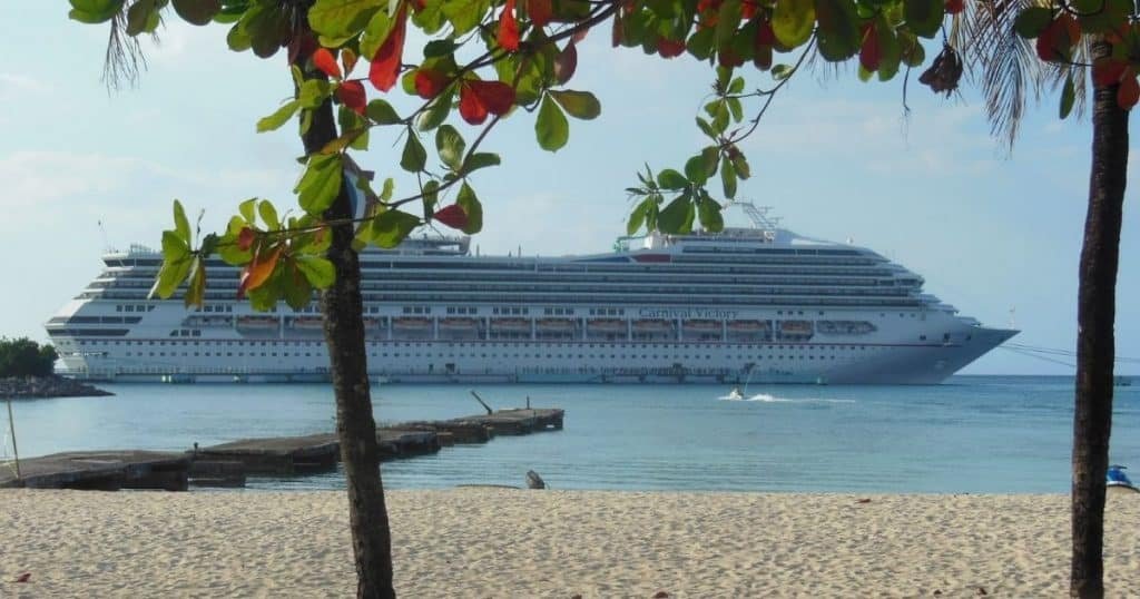 Cruise Ship Ocho Rios Bay Beach